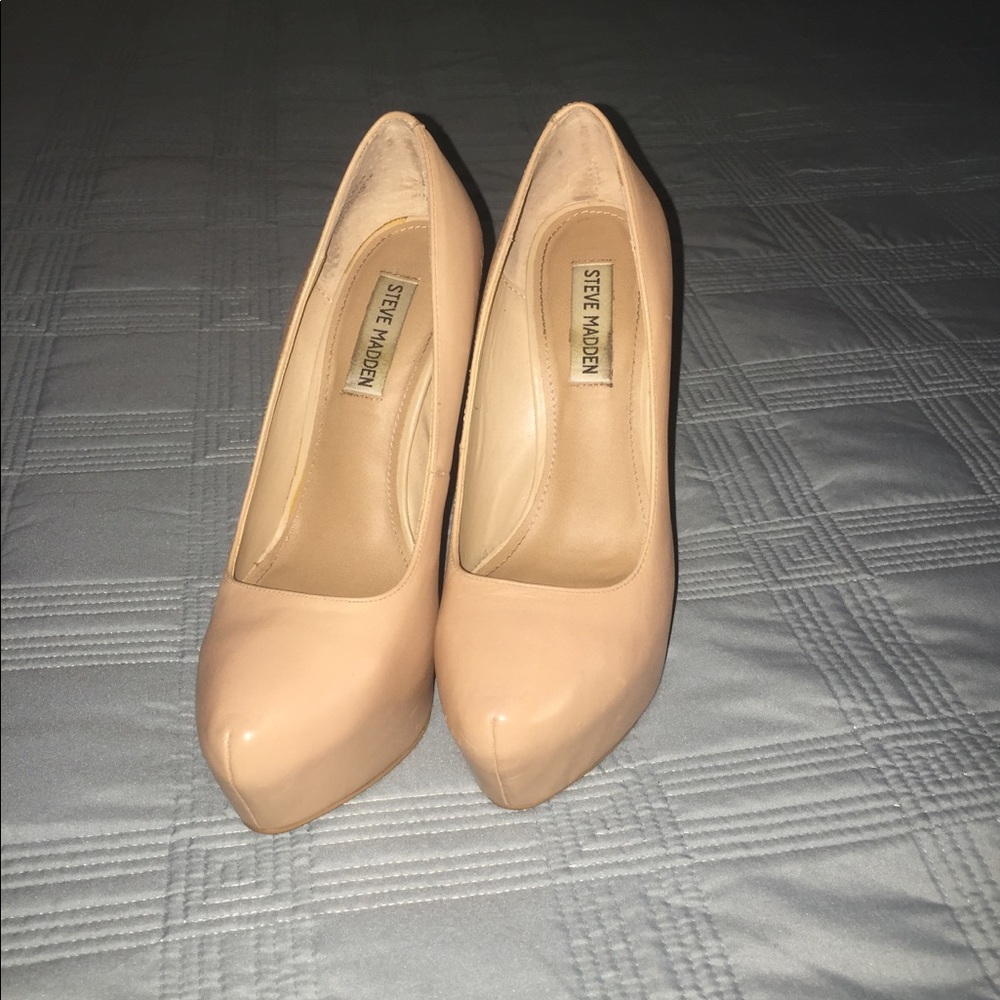 Steve madden – nude heels